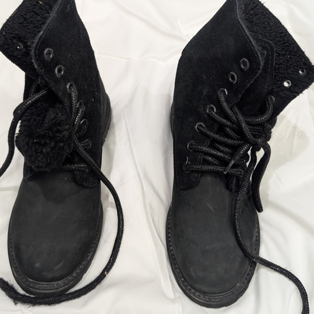 Women's Black Lace-Up Sherpa Cuff Ankle Boots